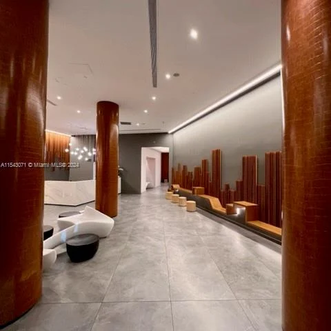 350 S Miami Ave # 3913, Miami FL 33130