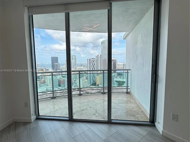 350 S Miami Ave # 3913, Miami FL 33130