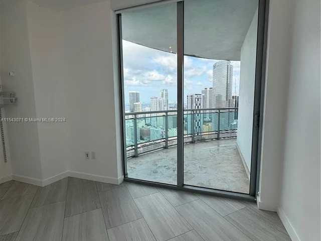 350 S Miami Ave # 3913, Miami FL 33130