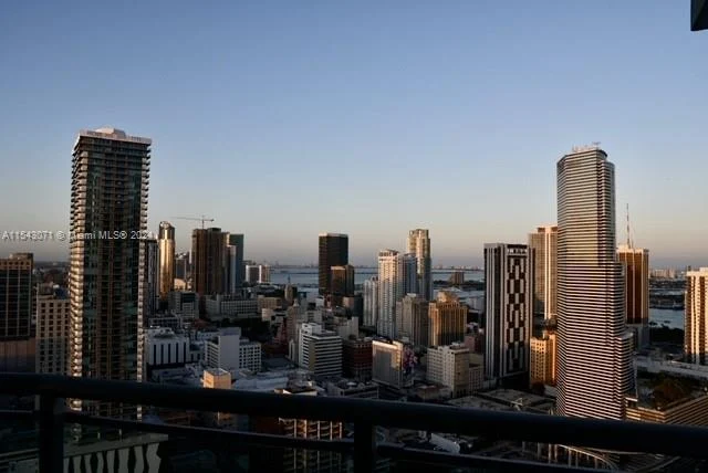 350 S Miami Ave # 3913, Miami FL 33130