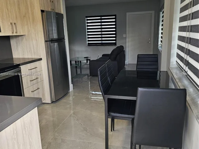 2228 N 19th Ave, Hollywood FL 33020