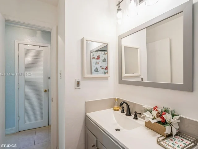 6109 NW 72nd Avenue, Tamarac FL 33321