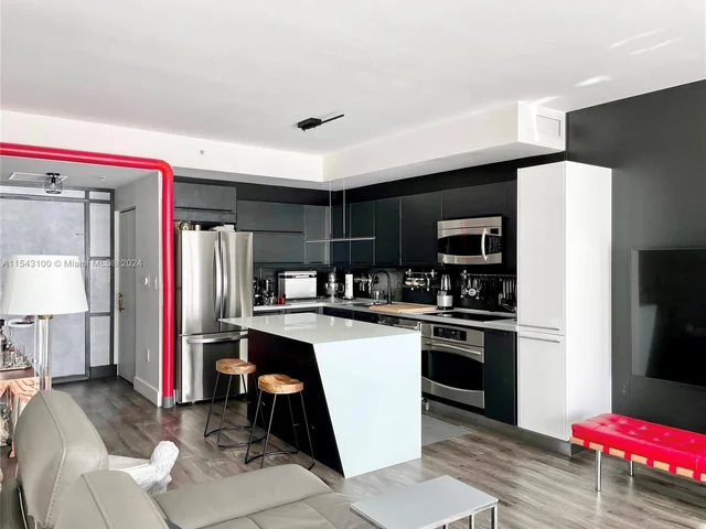 90 SW 3rd St # 1803, Miami FL 33130