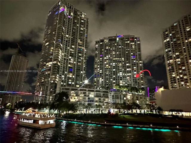 90 SW 3rd St # 1803, Miami FL 33130