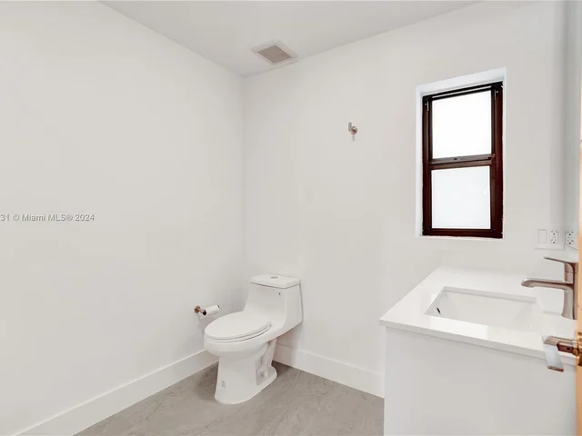 5991 SW 45th ST, Miami FL 33155