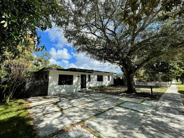 5991 SW 45th ST, Miami FL 33155