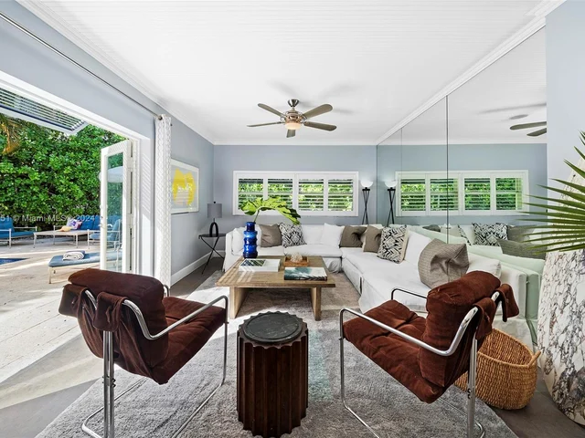 255 W Rivo Alto Dr, Miami Beach FL 33139