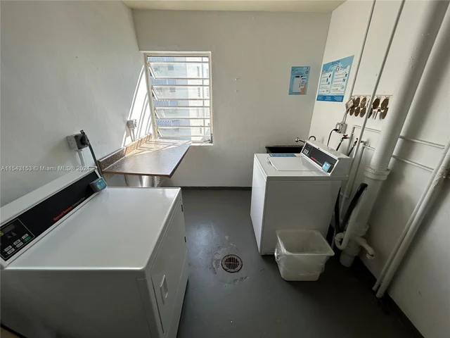 2859 Leonard Dr # G304, Aventura FL 33160