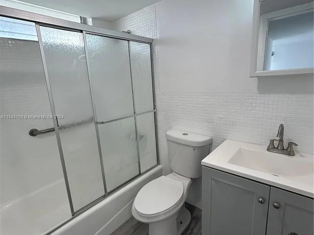 2859 Leonard Dr # G304, Aventura FL 33160