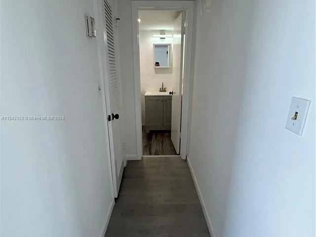 2859 Leonard Dr # G304, Aventura FL 33160