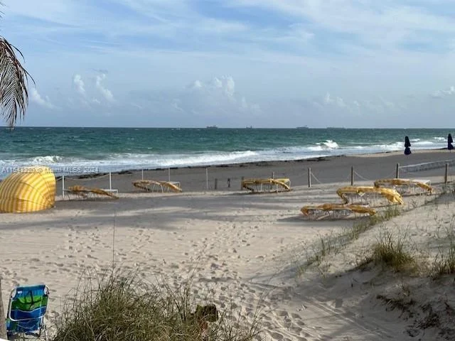 4010 Galt Ocean Dr # 716, Fort Lauderdale FL 33308