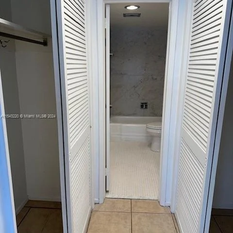 4010 Galt Ocean Dr # 716, Fort Lauderdale FL 33308