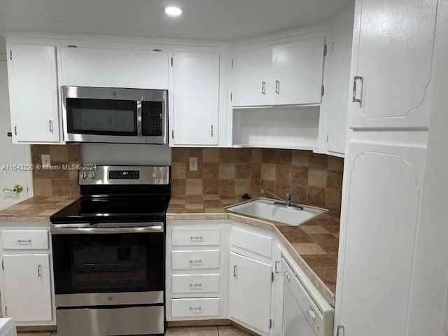 4010 Galt Ocean Dr # 716, Fort Lauderdale FL 33308