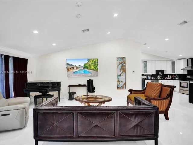 1250 NW 122nd Ave # 1250, Plantation FL 33323