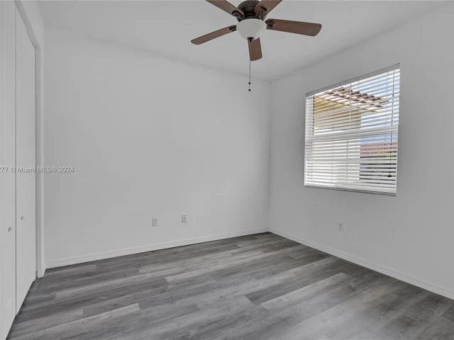 5221 SW 78th Ter, Davie FL 33328