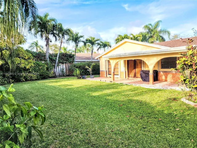 10750 SW 128th Ave, Miami FL 33186