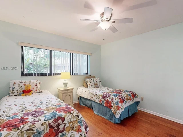 7720 SW 181st Ter, Palmetto Bay FL 33157