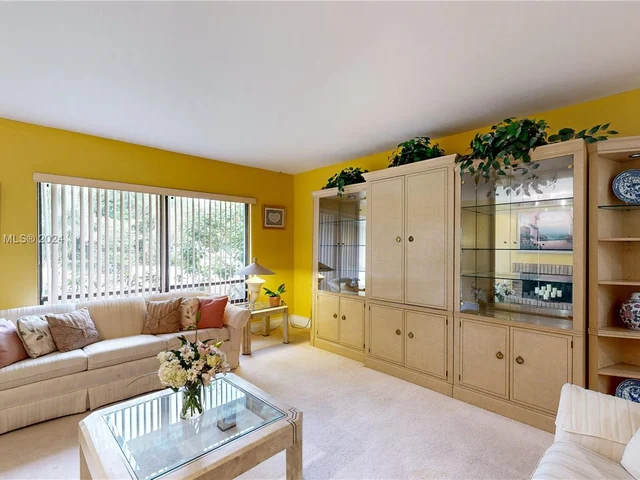 7720 SW 181st Ter, Palmetto Bay FL 33157