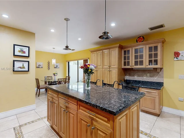 7720 SW 181st Ter, Palmetto Bay FL 33157