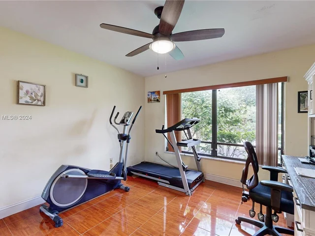 7720 SW 181st Ter, Palmetto Bay FL 33157