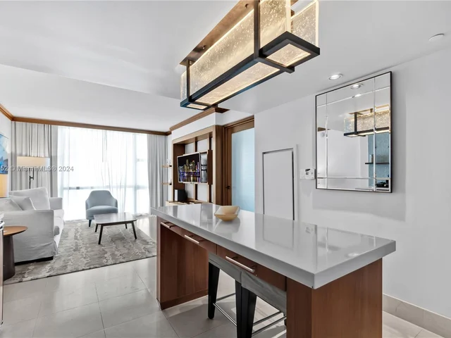 6801 Collins Ave # 1002, Miami Beach FL 33141