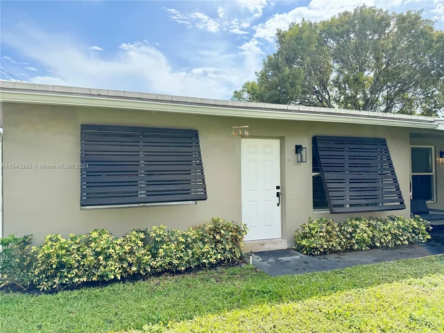 975 NE 40th St # C, Oakland Park FL 33334