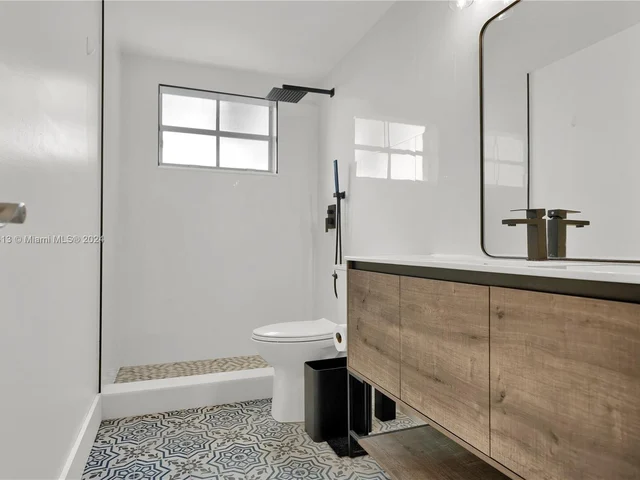 18044 SW 152nd place, Miami FL 33187