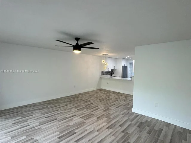 1021 Mockingbird Ln # 403, Plantation FL 33324