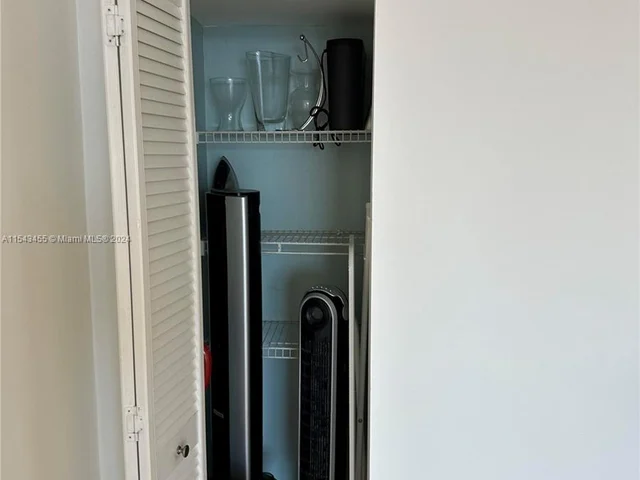 555 NE 15th St # 11J, Miami FL 33132