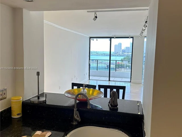 555 NE 15th St # 11J, Miami FL 33132