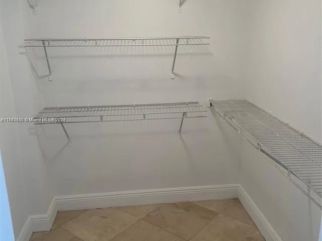 555 NE 15th St # 11J, Miami FL 33132