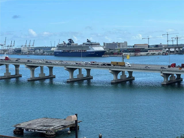 555 NE 15th St # 11J, Miami FL 33132