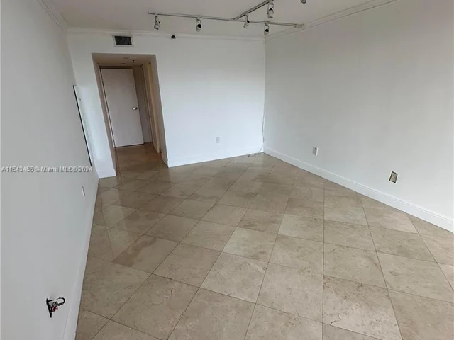 555 NE 15th St # 11J, Miami FL 33132