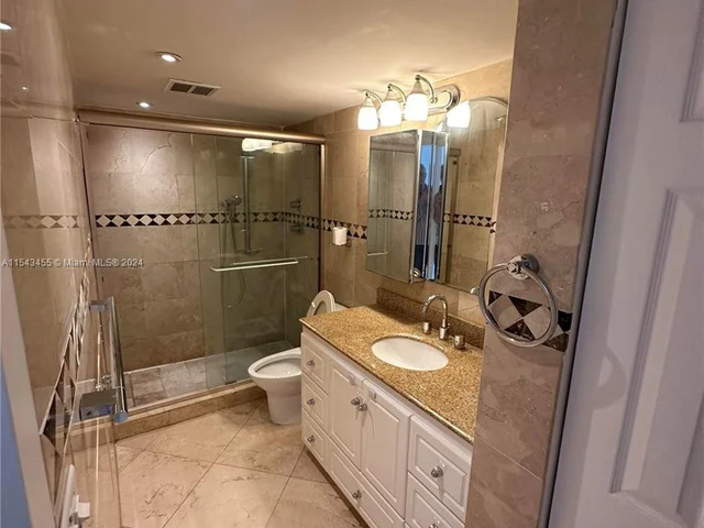 555 NE 15th St # 11J, Miami FL 33132