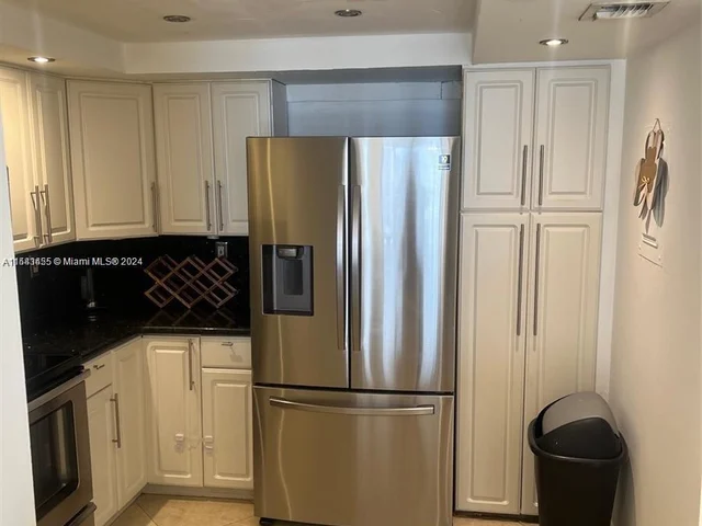 555 NE 15th St # 11J, Miami FL 33132