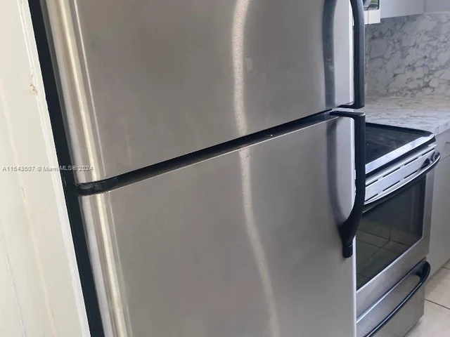 2343 NW 15th St, Miami FL 33125