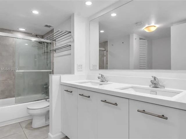 750 NE 64th St # B406, Miami FL 33138