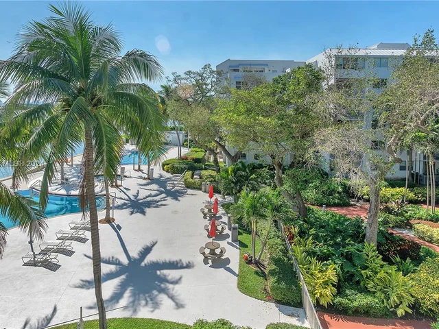 750 NE 64th St # B406, Miami FL 33138