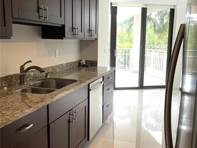 2000 Towerside Ter # 407, Miami FL 33138