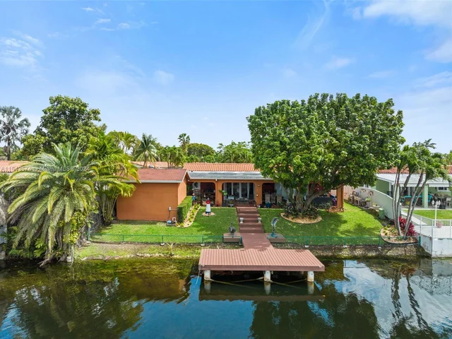 4574 SW 128th Pl, Miami FL 33175