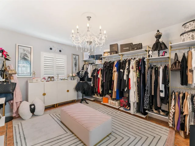 4574 SW 128th Pl, Miami FL 33175