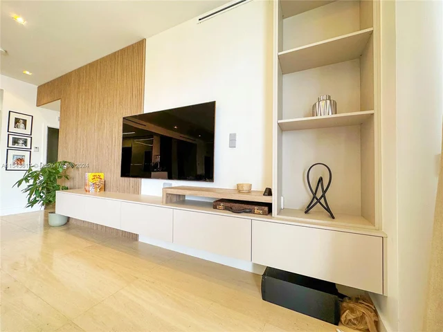 10155 Collins Avenue # 8, Bal Harbour FL 33154