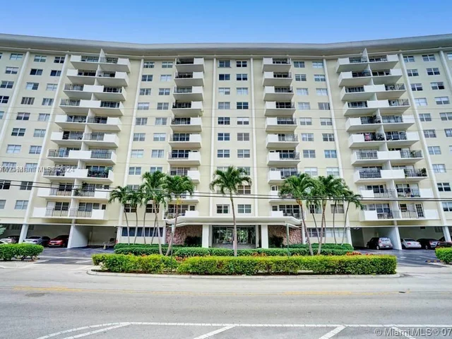 401 Golden Isles Dr # 312, Hallandale Beach FL 33009