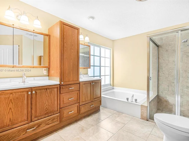 10431 Lima St, Cooper City FL 33026