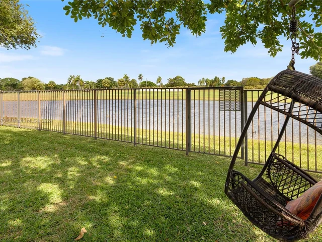 2666 Palmer Pl, Weston FL 33332