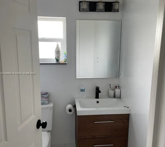 2732 NW 4th Ct, Pompano Beach FL 33069