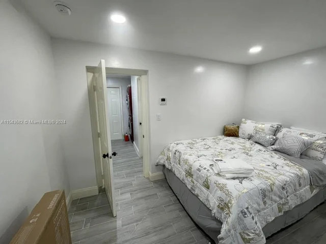 2732 NW 4th Ct, Pompano Beach FL 33069