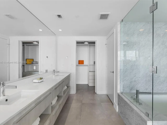 3131 NE 7th Ave # 2803, Miami FL 33137