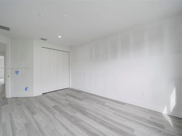 4218 NE 7th Ter # 4, Oakland Park FL 33334