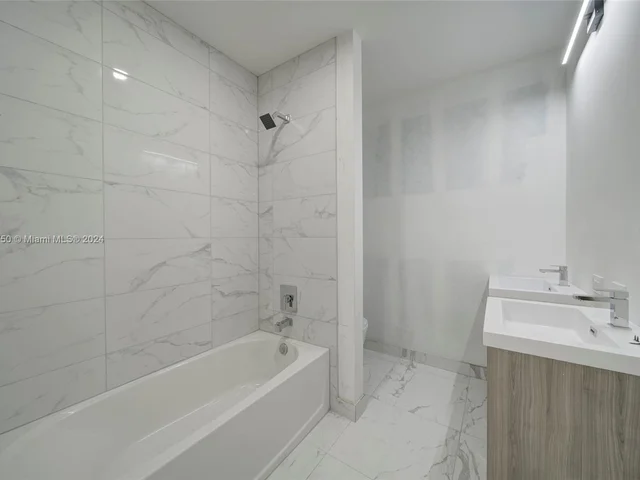 4218 NE 7th Ter # 4, Oakland Park FL 33334